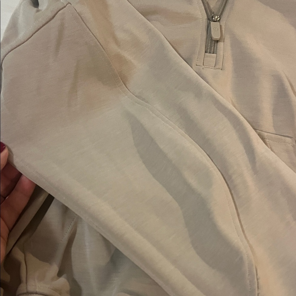 Tan lululemon softstreme Quarter-Zip Pullover size 8 - Picture 4 of 6